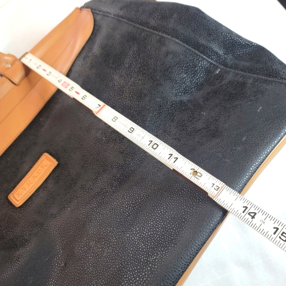 ONLY DUE TO CLOSET CLOSURE     LEGITIMATE BAG.  LEATHER. - Picture 13 of 13